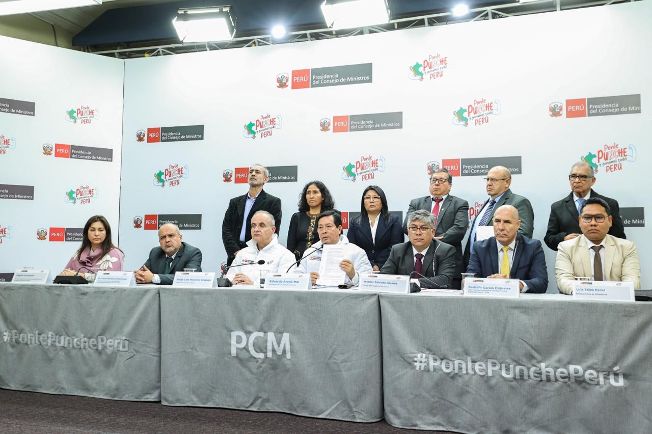 Gobierno presenta 11 propuestas para la nueva Ley MAPE ante el cierre del REINFO en diciembre